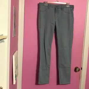 Women’s skinny jeans